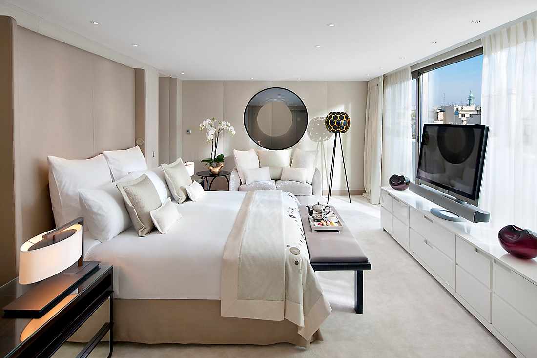 Mandarin Penthouse Suite bedroom